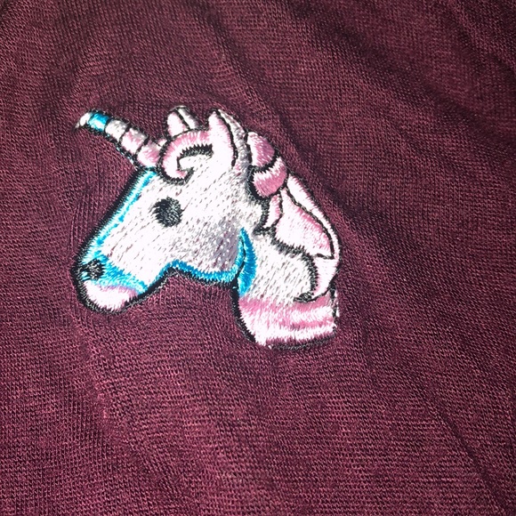 maroon unicorn patch ringer shirt - - Picture 2 of 4